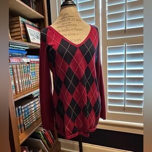 Tommy Hilfiger Red and Black Argyle V-Neck Sweater